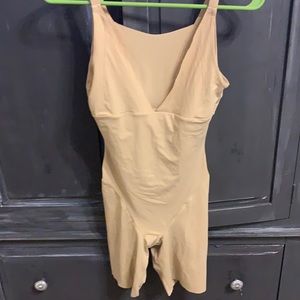Open front shapewear
